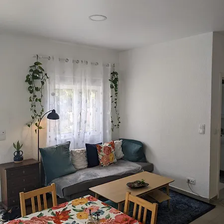 Garden House In Apartment Cascais