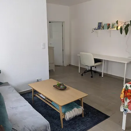 Apartment Garden House In Cascais